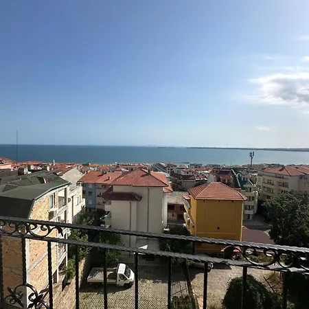 Elegant With Sea View In Saint Vlas Apartman Napospart